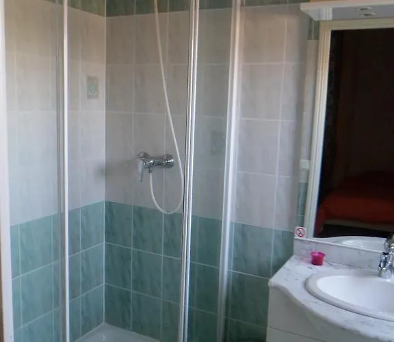 Domaine De La Vaysse Chambres D'hotes マルテル